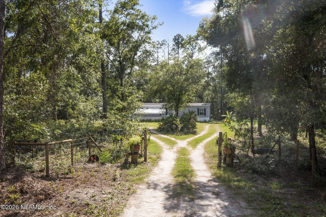 Photo of 9625 LIGHT Avenue