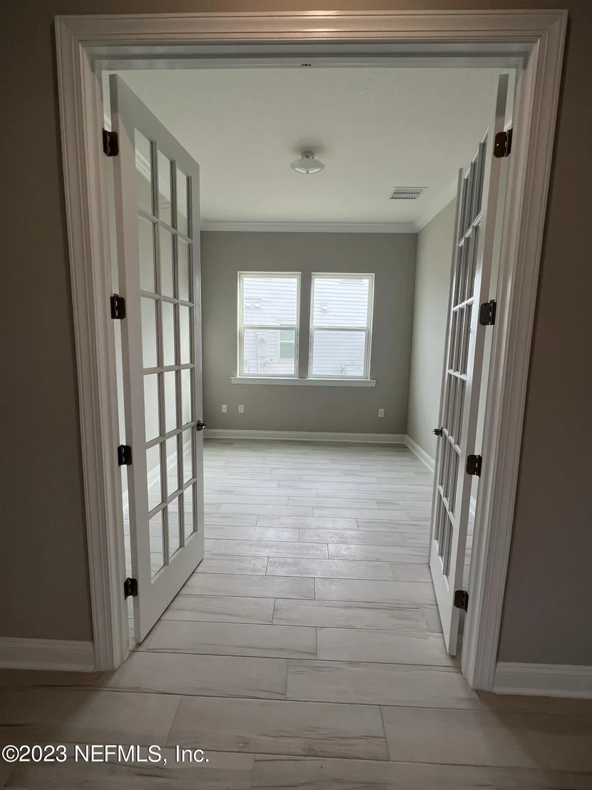 Photo of 54 HILLENDALE Circle