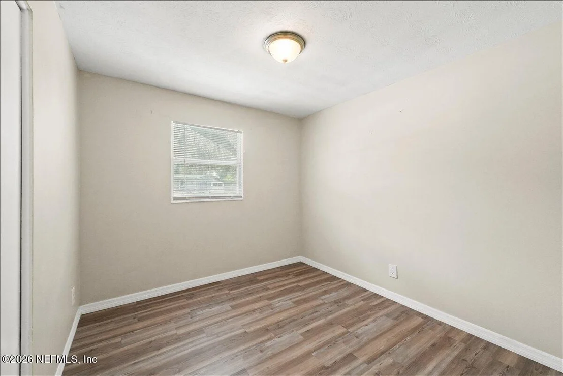 Photo of 215 EDSON Drive