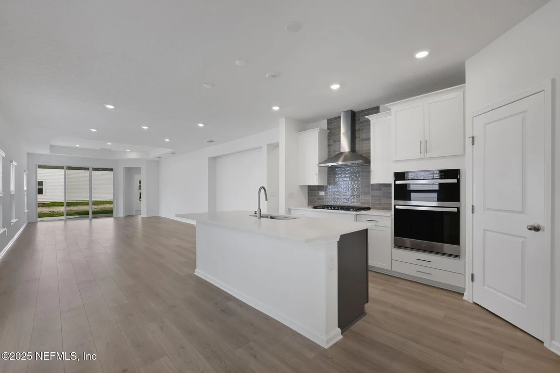 Photo of 405 BROOK FOREST Drive
