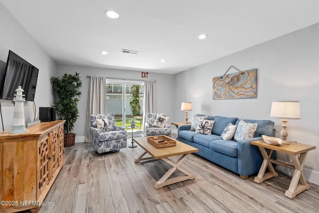Photo of Unit 5A at 405 FLAGLER Boulevard