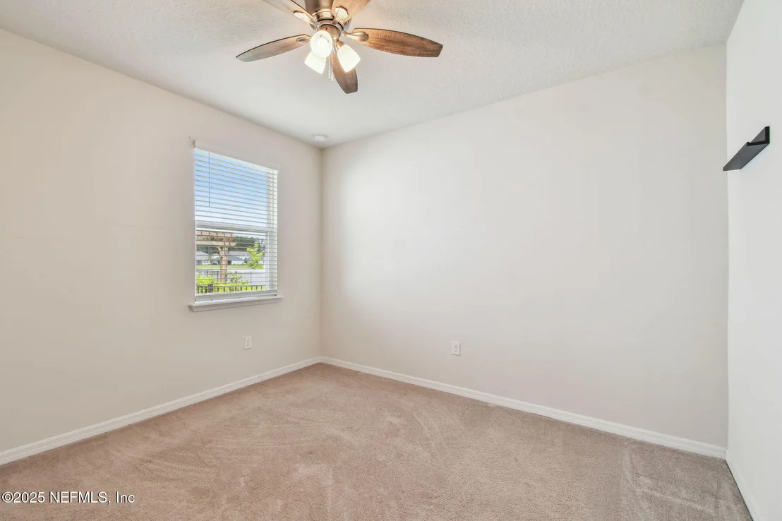 Photo of 182 MYRTLE OAK Court