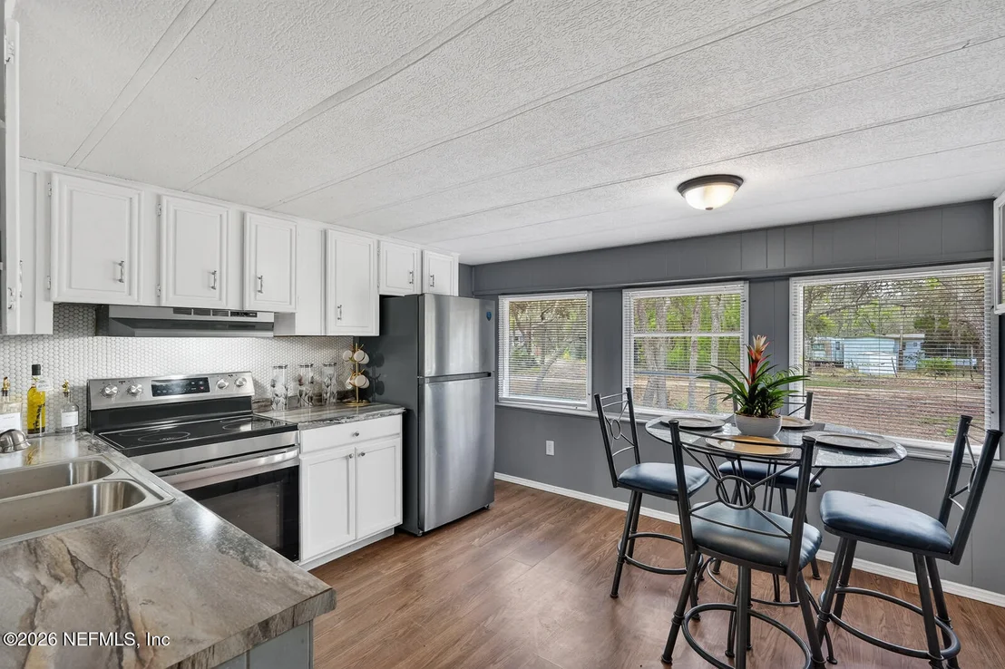 Photo of 112 PALMER Drive