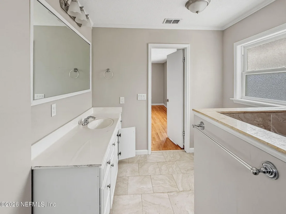 Photo of 477 DEL MONTE Drive