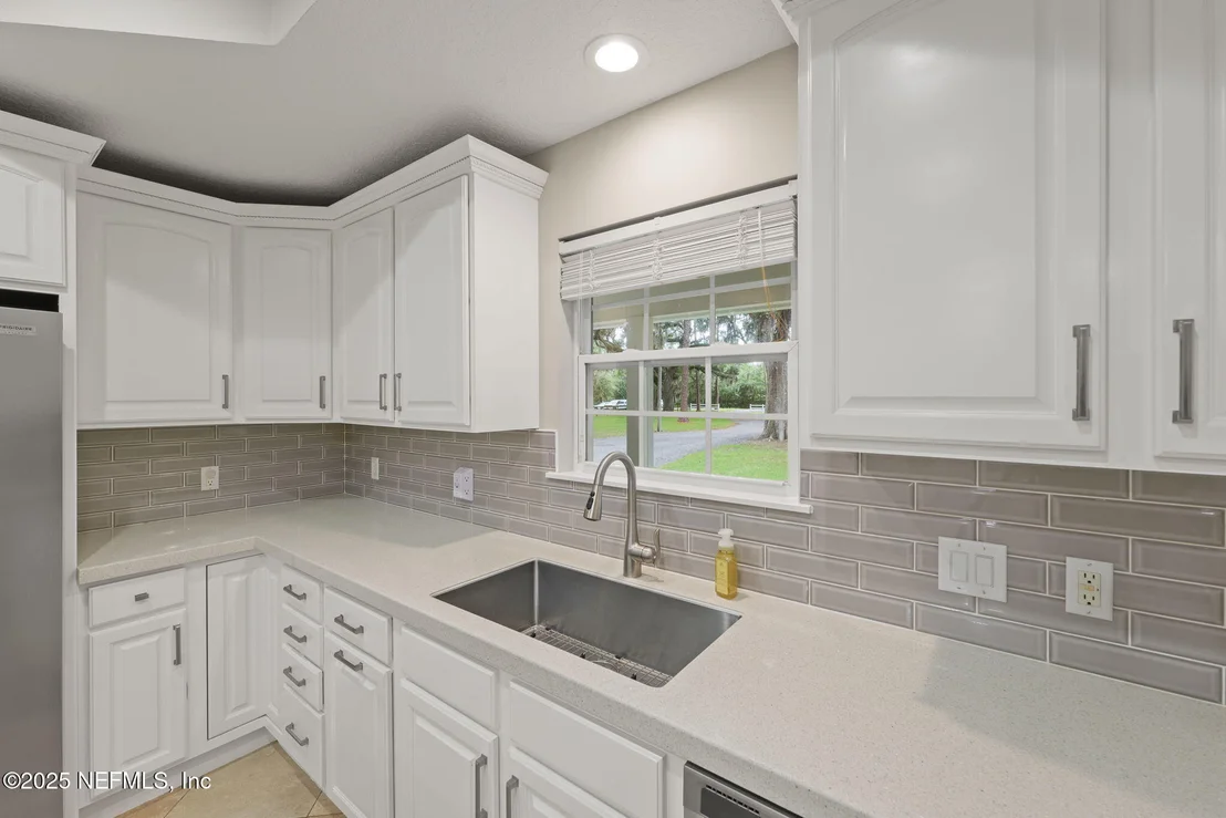 Photo of 4575 WOLFE Road
