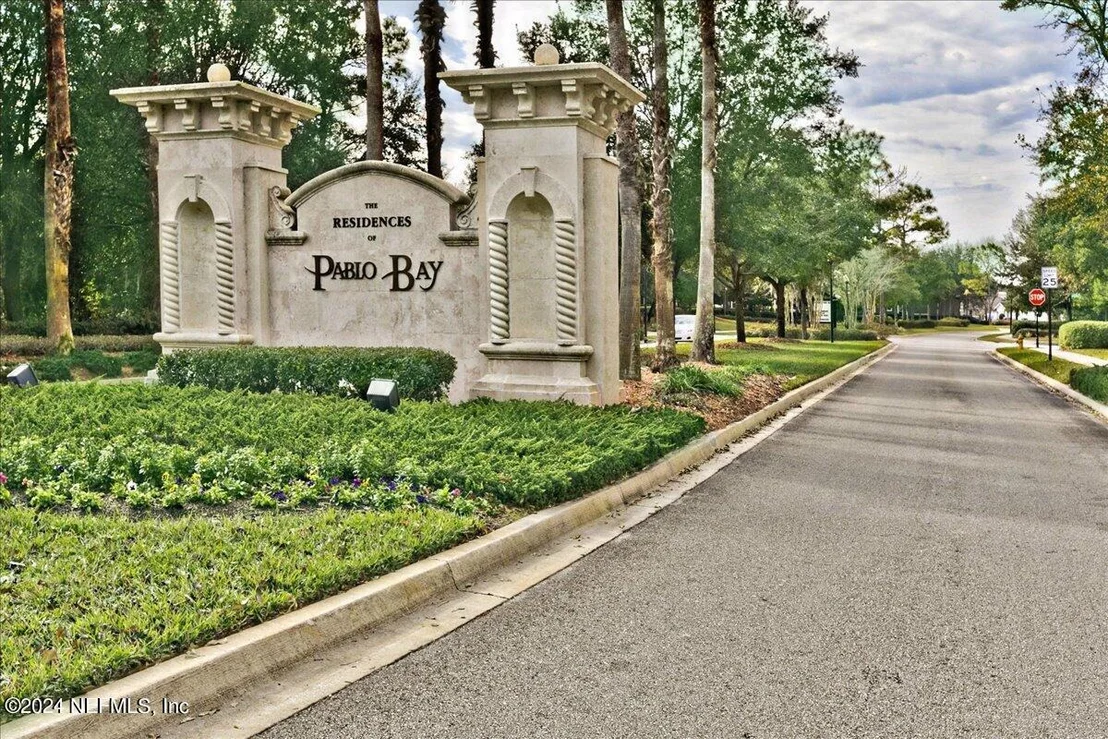 Photo of 13779 WEEPING WILLOW Way