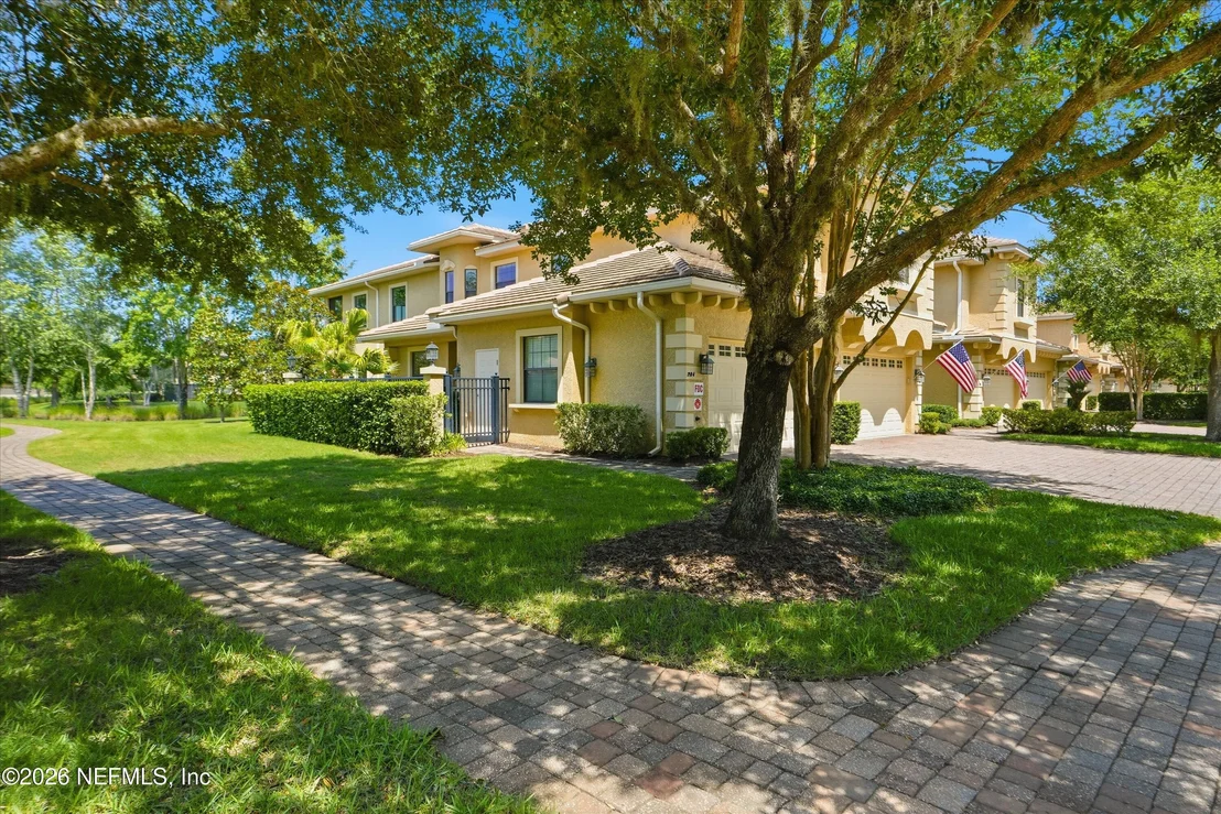 Photo of Unit 201 at 175 LATERRA LINKS Circle