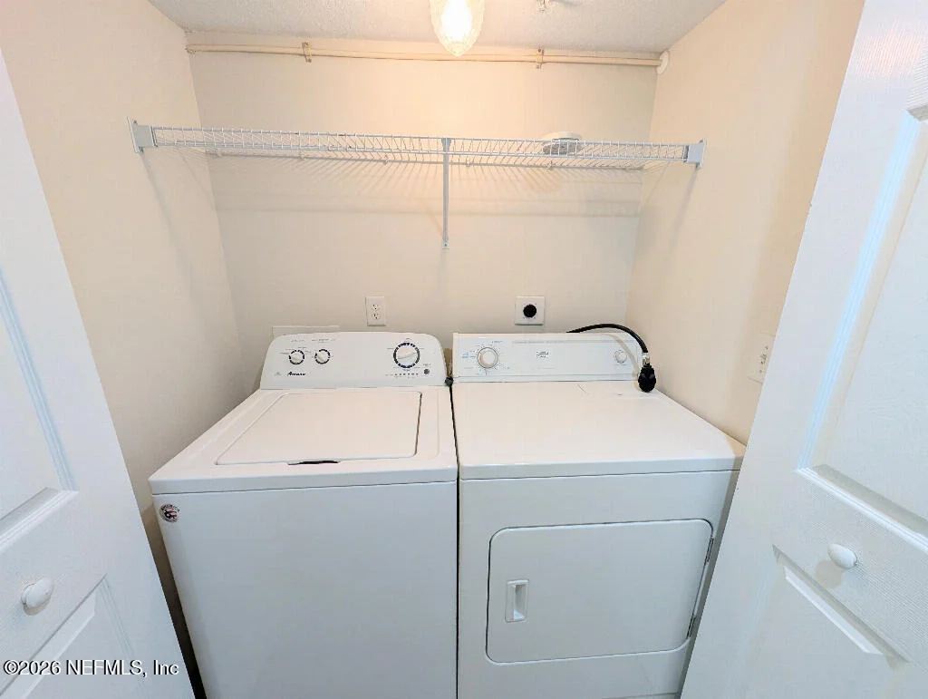 Photo of Unit G at 210 16TH Street
