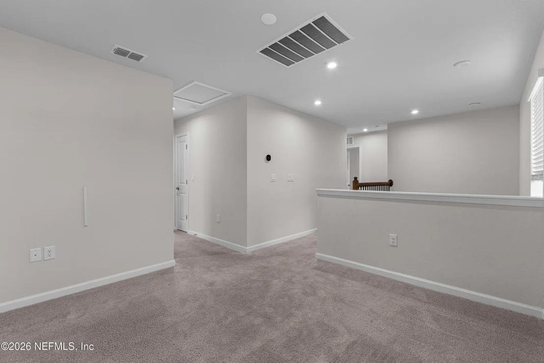 Photo of 226 TOWER Court