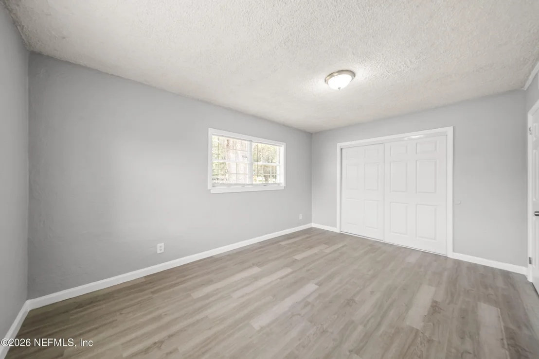 Photo of 1241 KING ARTHUR Road