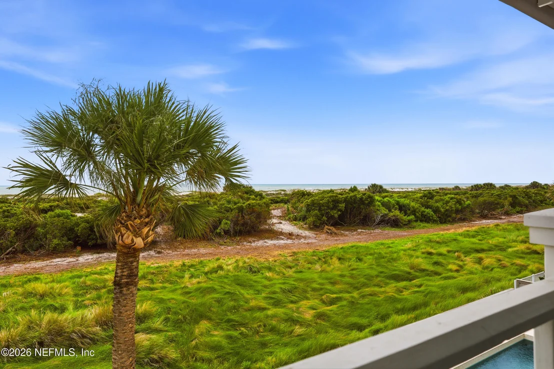 Photo of 688 OCEAN PALM Way