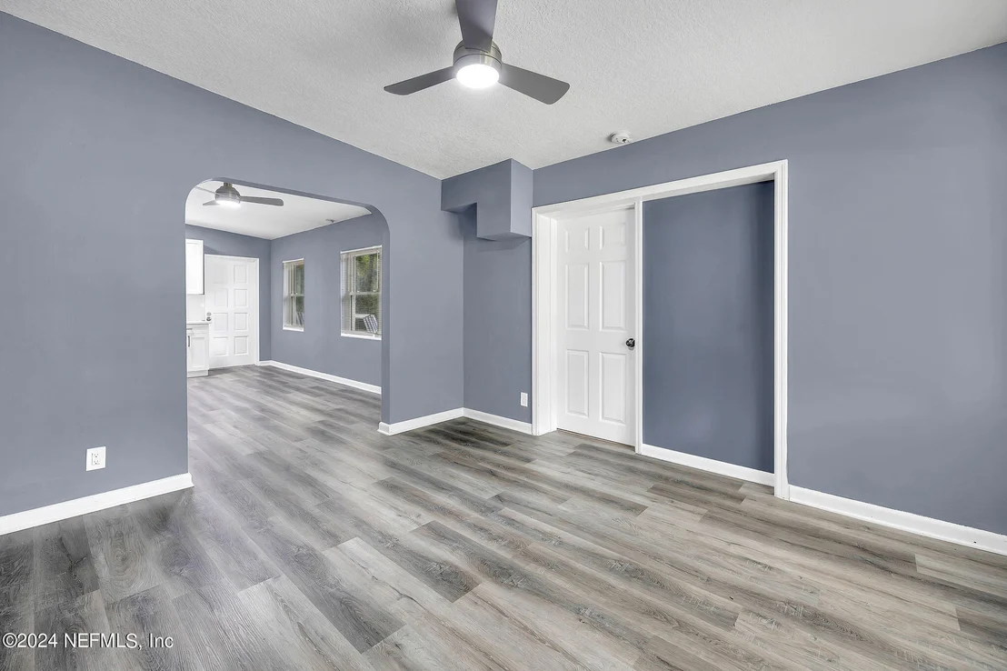 Photo of 2916 LIPPIA Road
