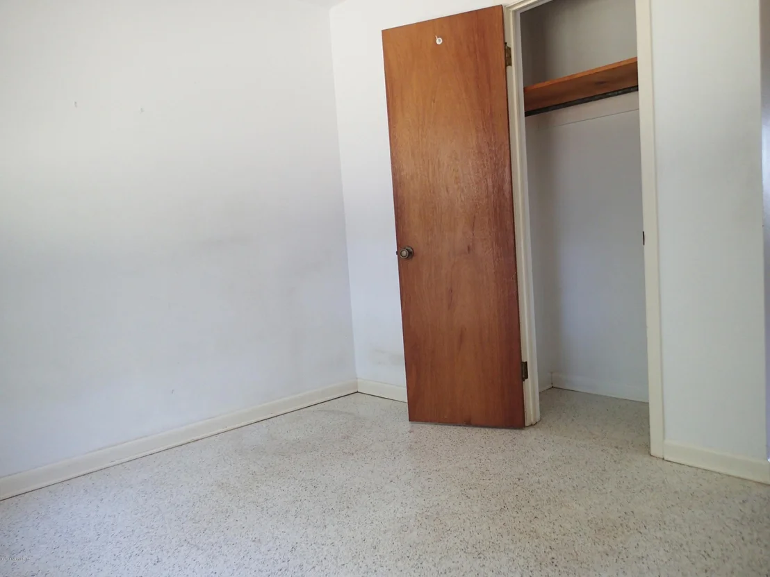 Photo of 1601 BENTIN Drive N