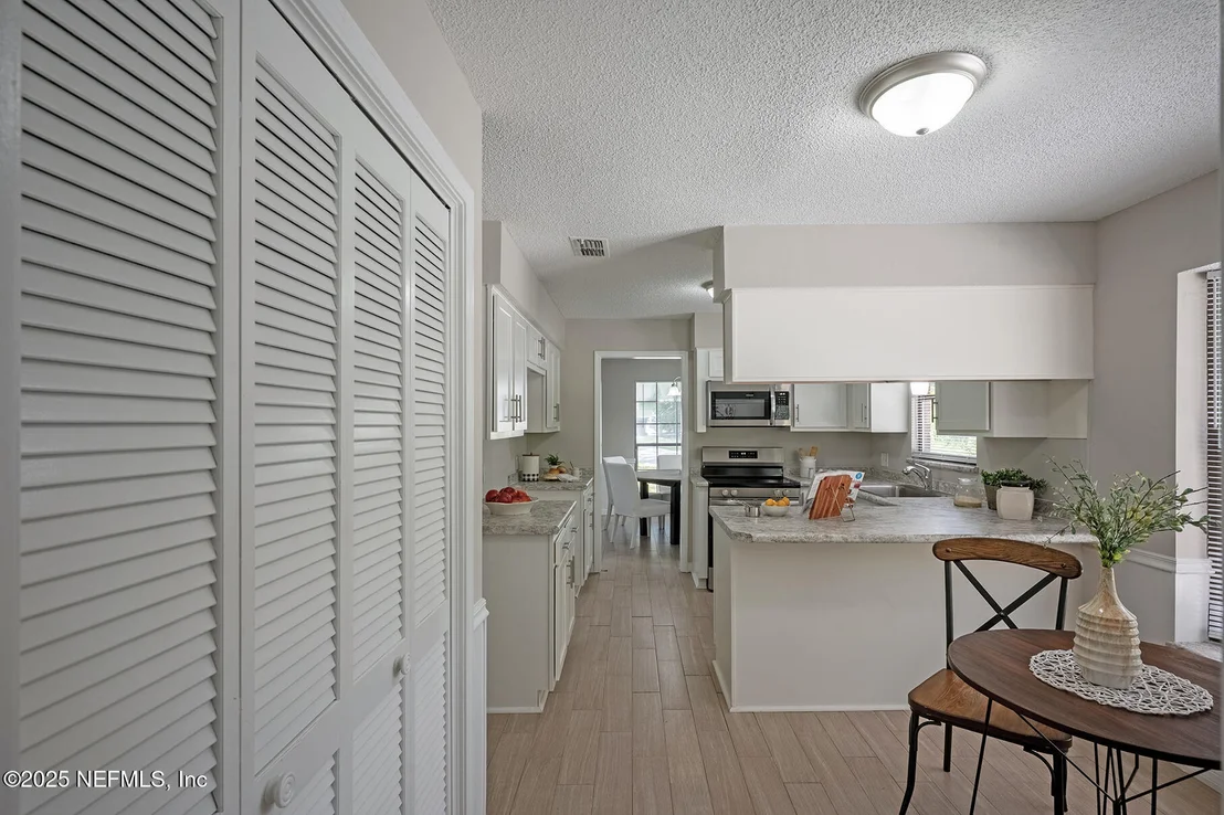 Photo of 2576 BOTTOMRIDGE Drive