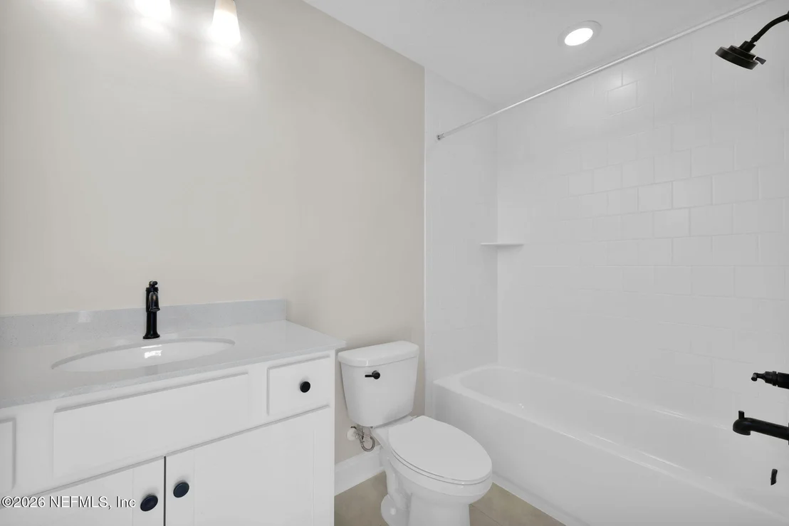 Photo of 122 SEAMARK Drive