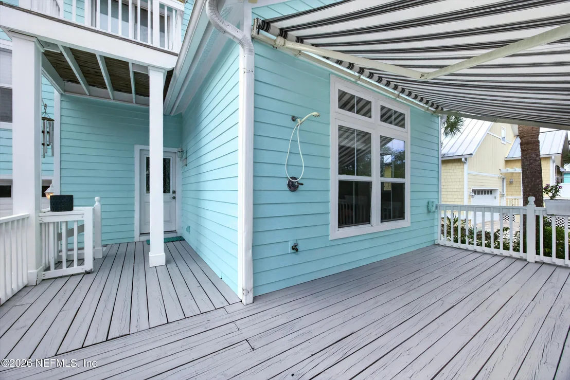 Photo of 117 ISLAND COTTAGE Way