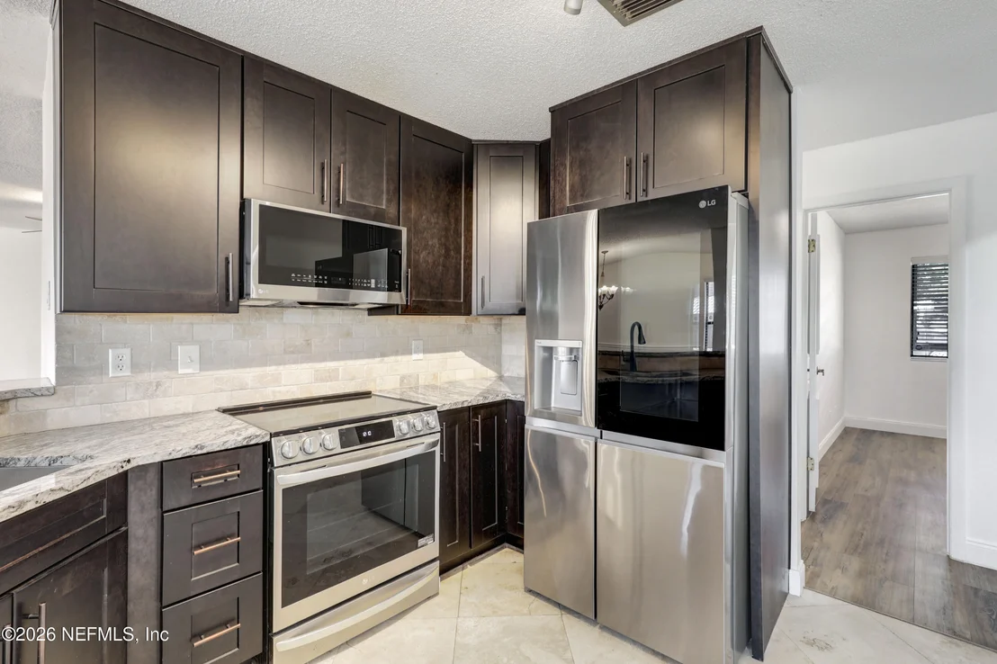 Photo of 111 LOBELIA Road