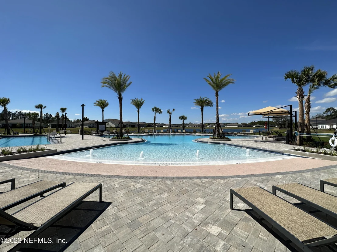 Photo of 387 AMBERWOOD Drive
