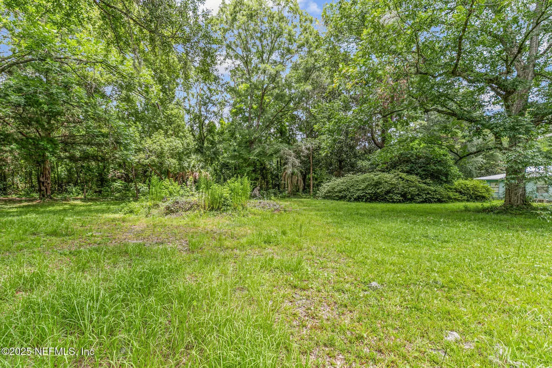 Photo of 44125 JARRETT Road