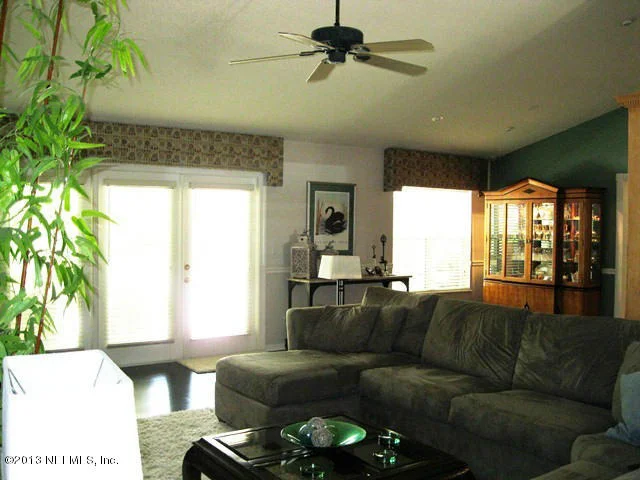 Photo of 1188 LINWOOD Loop
