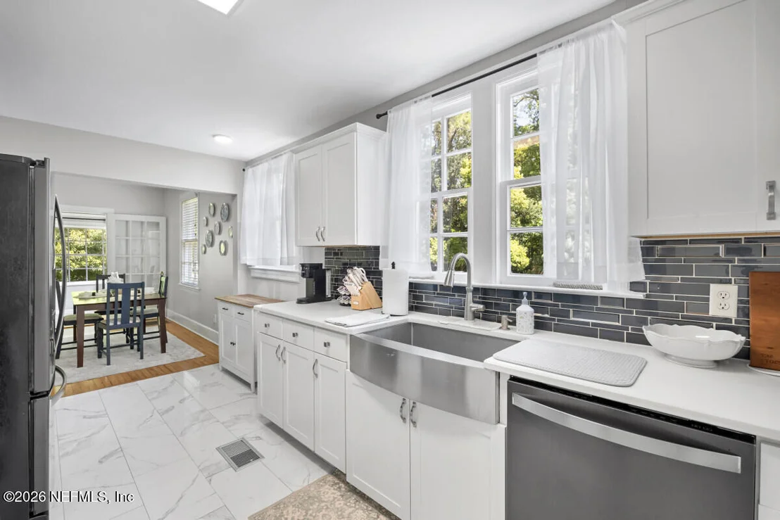 Photo of 1503 LORIMIER Road