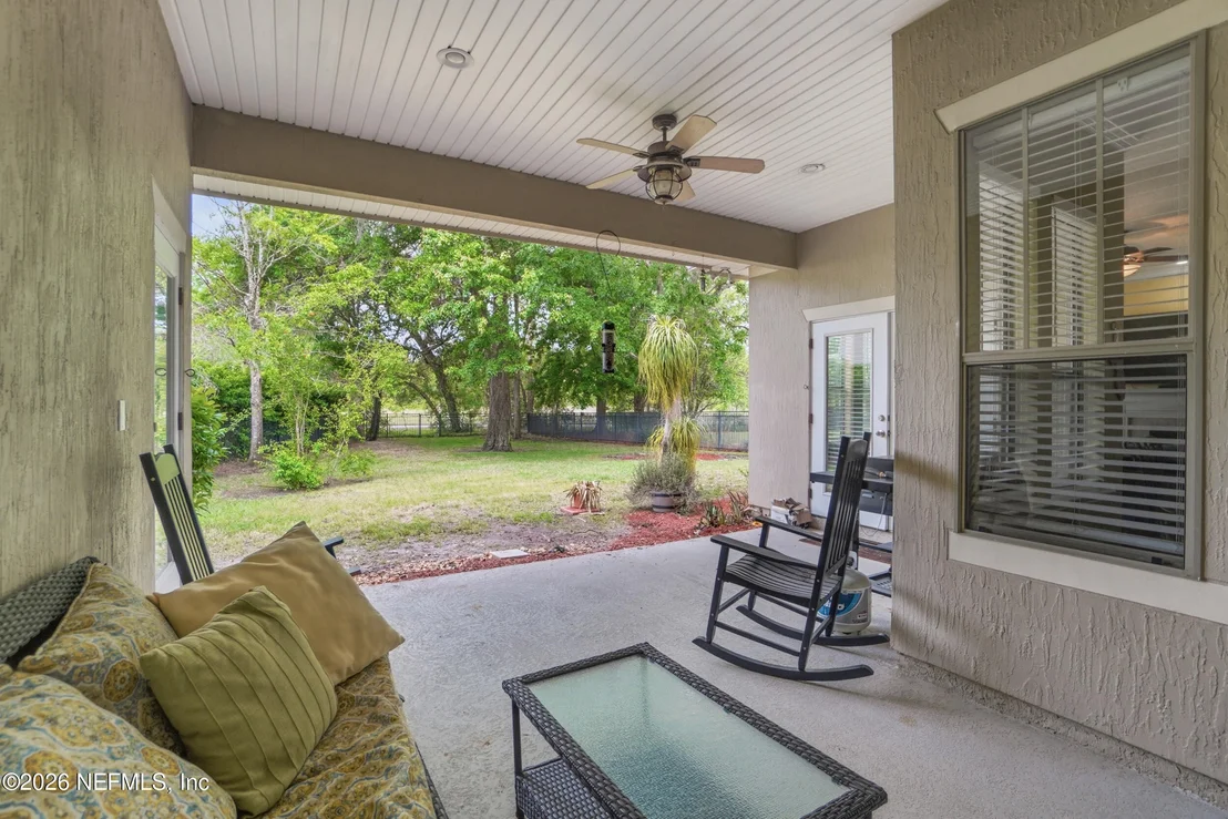 Photo of 907 BROOKHAVEN Drive