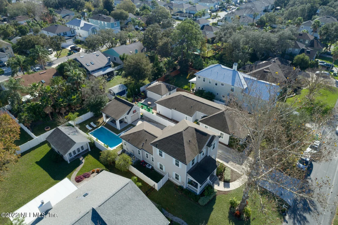Photo of 3939 PALM Way