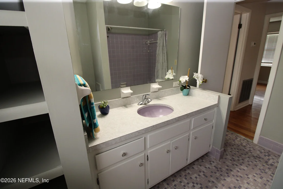 Photo of 302 SHORE Drive