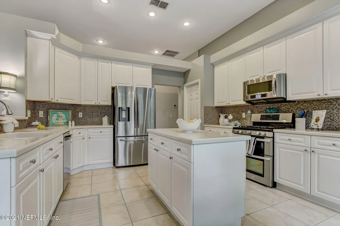 Photo of 109 SUNNYSIDE Drive