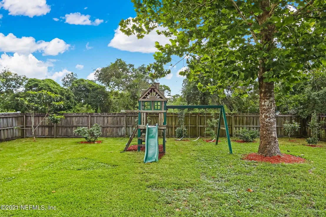 Photo of 1016 DUNSTABLE Lane