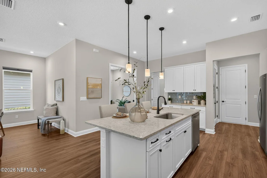 Photo of 186 LADYSLIPPER Drive