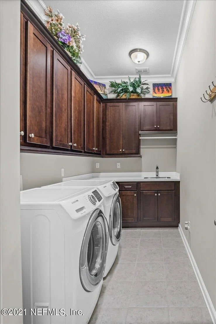 Photo of 63 HATTER Drive