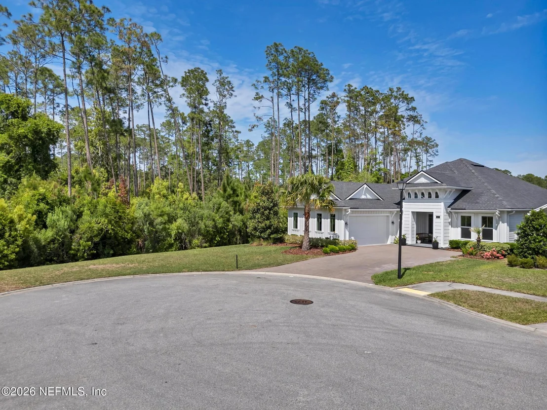 Photo of 11 FORESTVIEW Lane