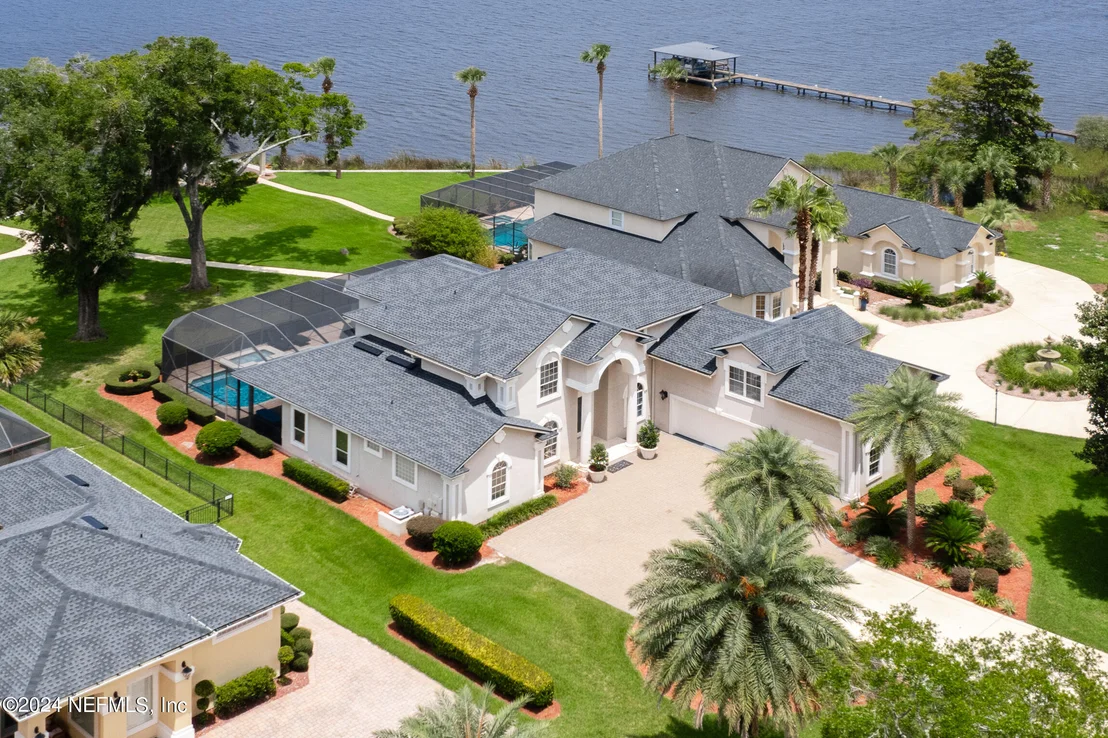 Photo of 1119 CEDAR BAY Road