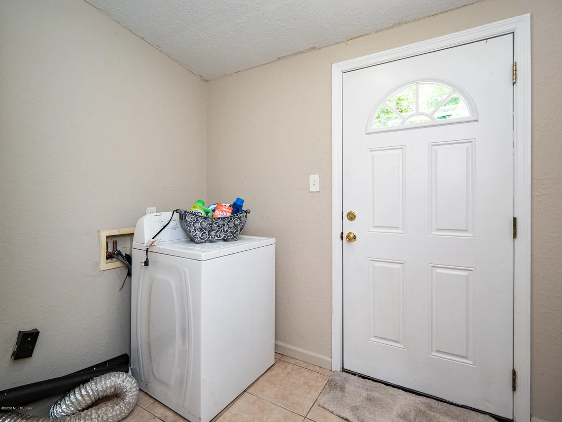 Photo of 430 GLYNLEA Road