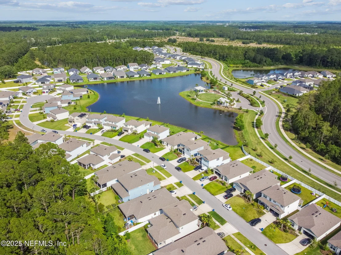 Photo of 182 MYRTLE OAK Court