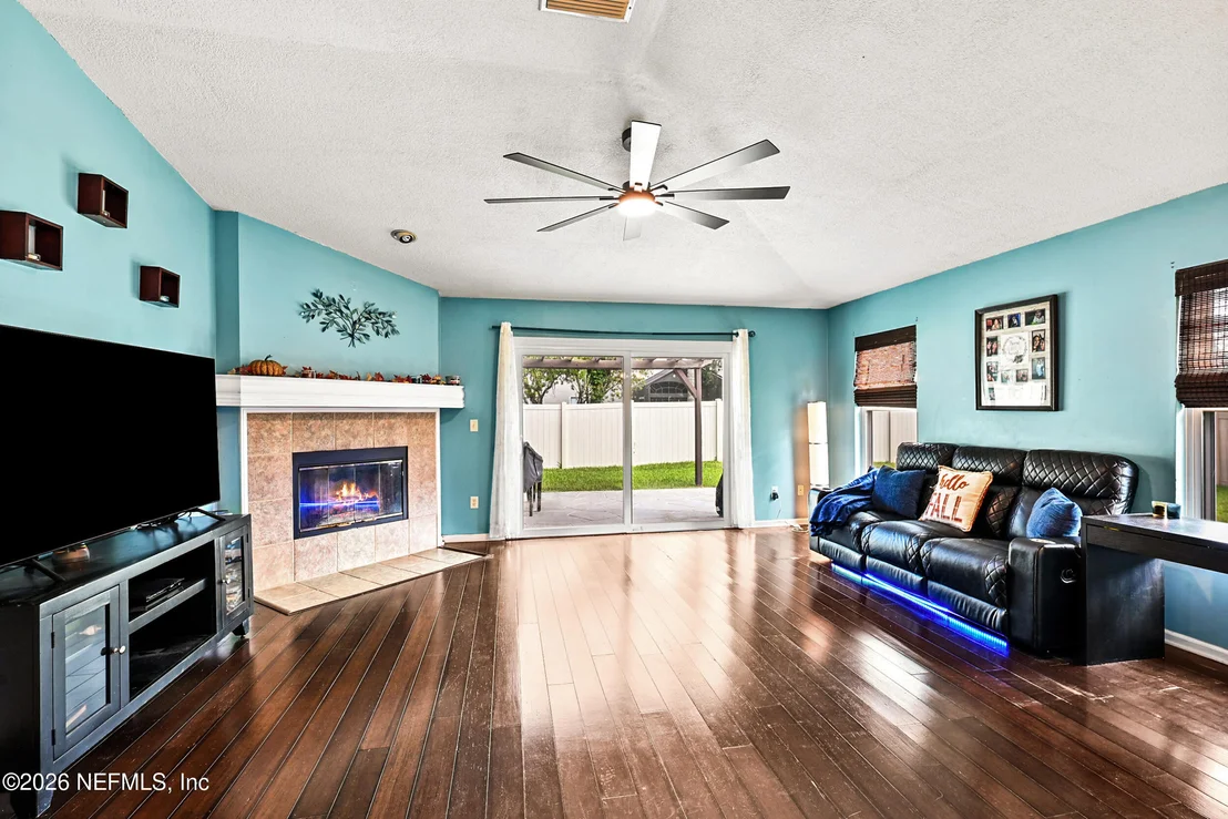 Photo of 1516 GREENWAY Place