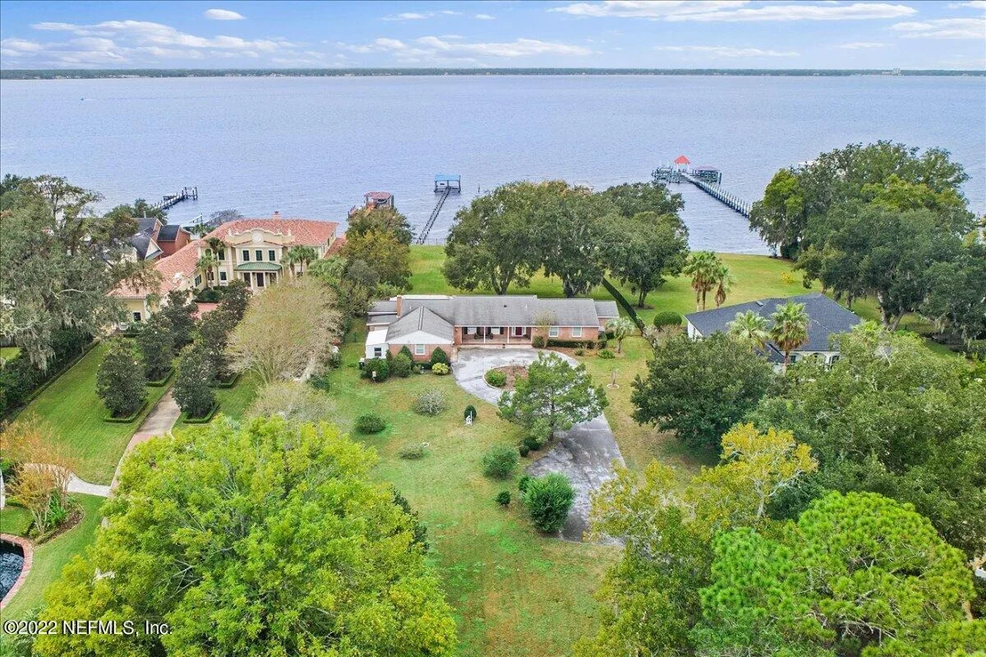 Photo of 1348 BAYLOR Lane