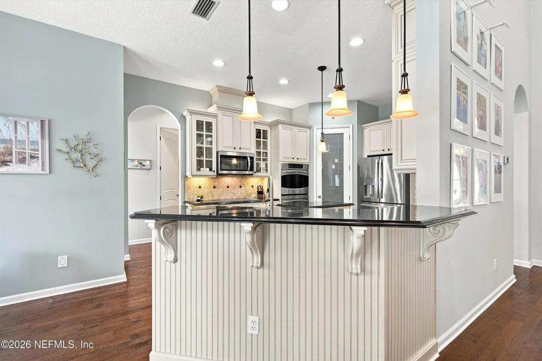 Photo of 570 SADDLESTONE Drive