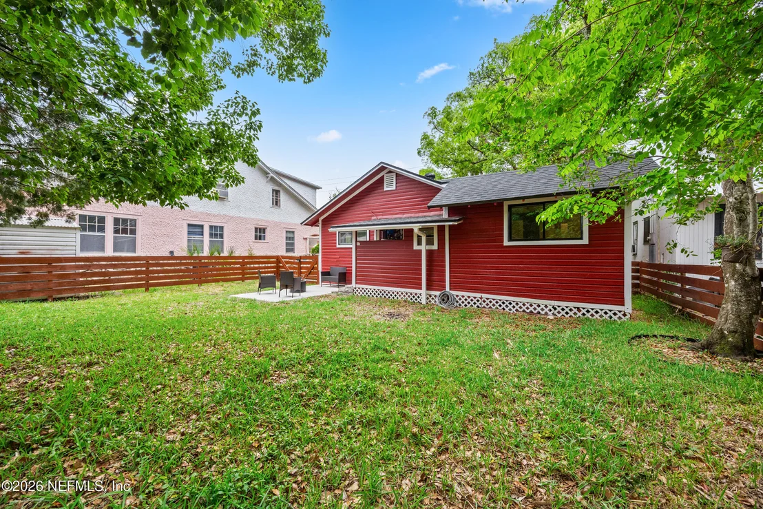 Photo of 136 WASHINGTON Street