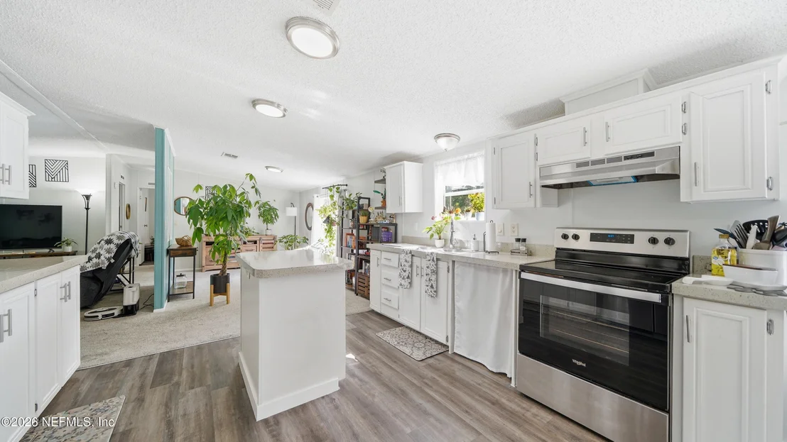 Photo of 953 MCLAUGHLIN Lane