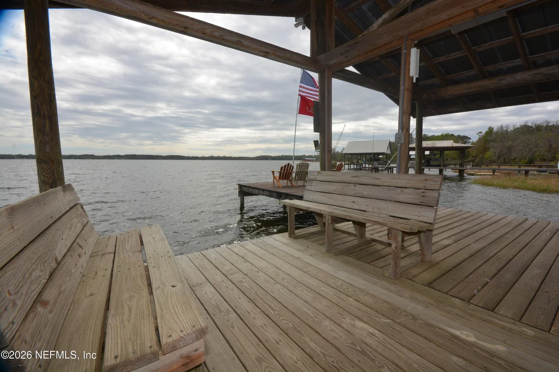 Photo of 176 LAKE Drive
