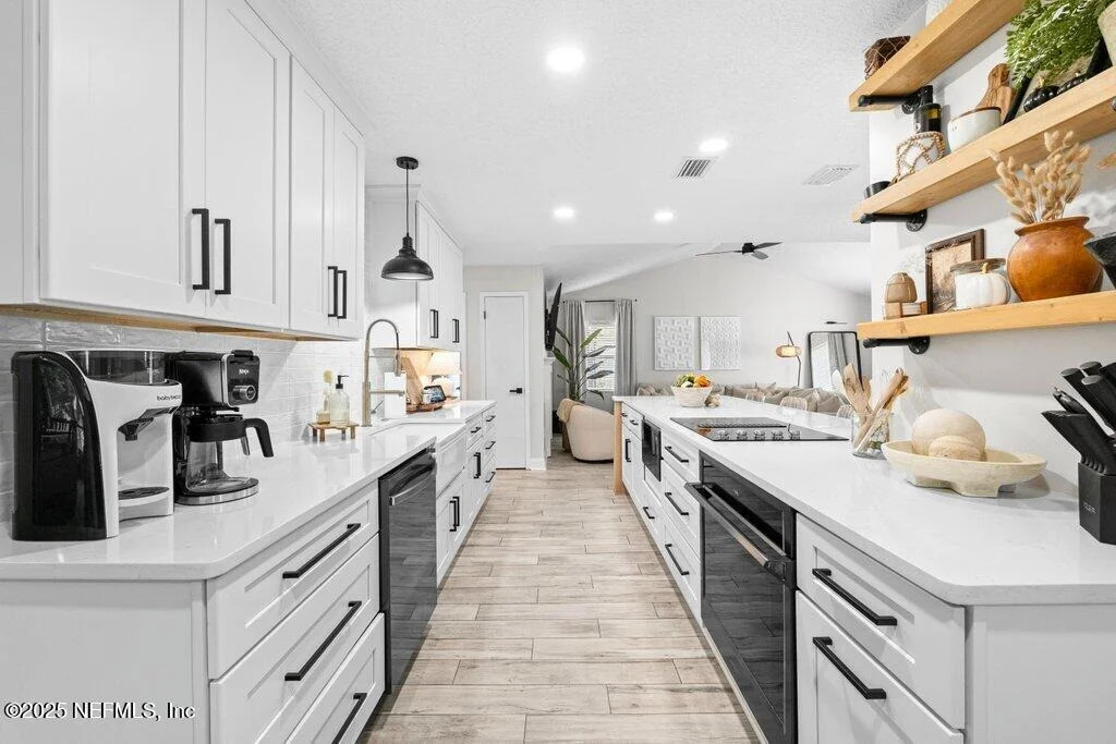 Photo of 2533 BLUFFTON Drive