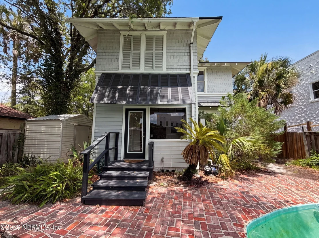Photo of 1620 CHERRY Street