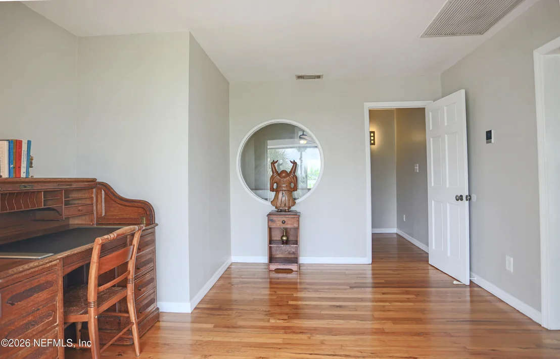Photo of 304 GENOA Road