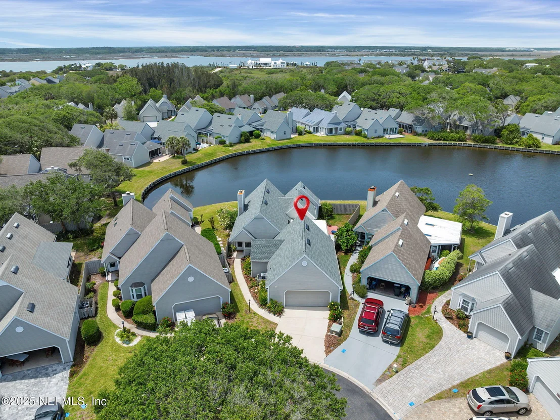 Photo of 107 HAMMOCK Circle