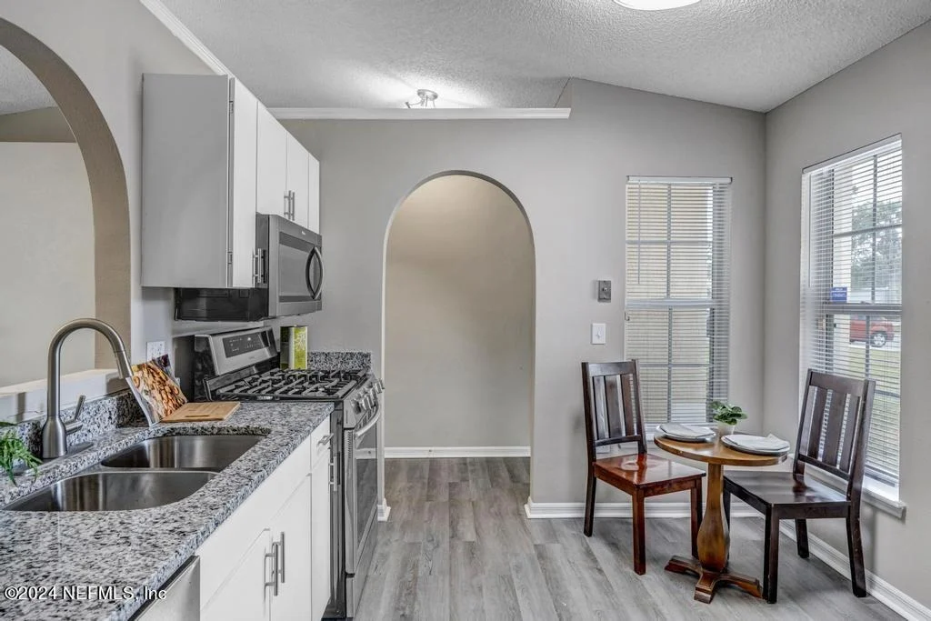Photo of 1663 HUDDERFIELD Circle W