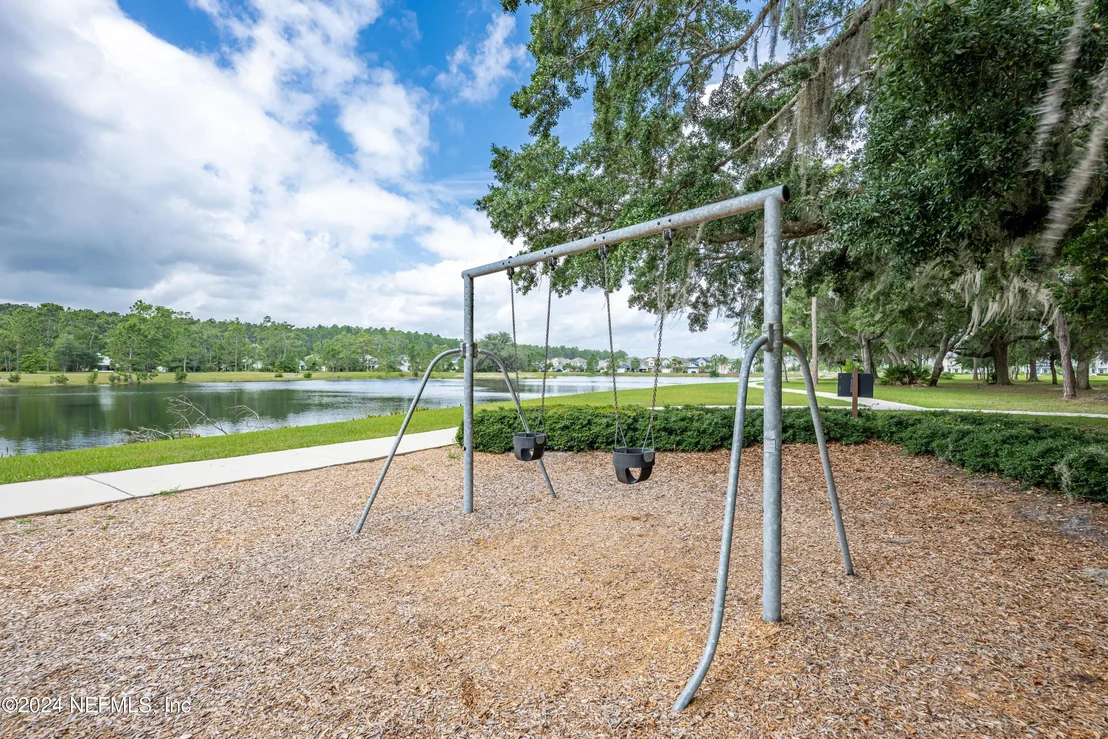 Photo of 798 FARMFIELD Drive