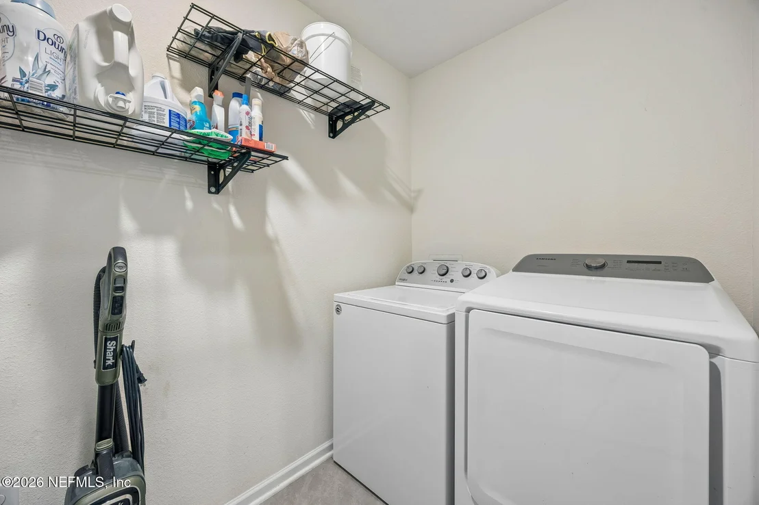 Photo of 86221 EXPRESS Court