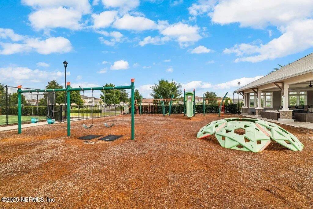 Photo of 1903 AMBERLY Drive